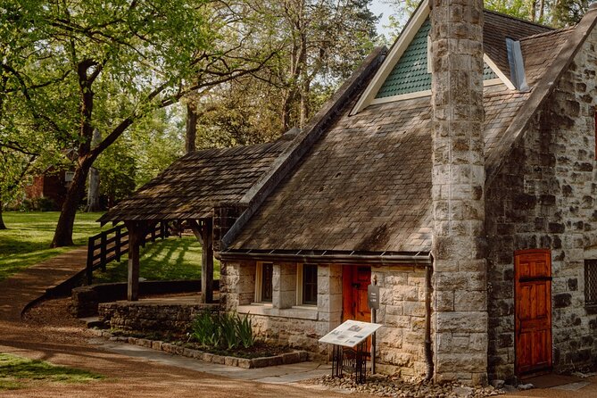 Belle Meade Guided Mansion Tour with Complimentary Wine Tasting - Outdoor games and the arboretum vibe (yes, bocce is included)