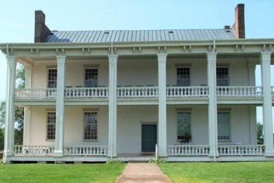 Civil War Tour with Lotz House, Carter House & Carnton Admission from Nashville - Carter House: Union position, hundreds of bullet holes, and the shock of scale