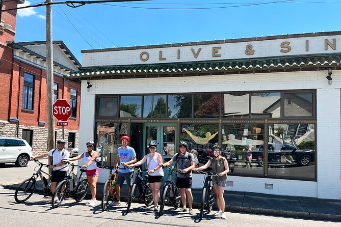 Downtown Nashville's Hidden Gems E-bike Tour - Getting set up at Music City Adventure Company and feeling confident fast