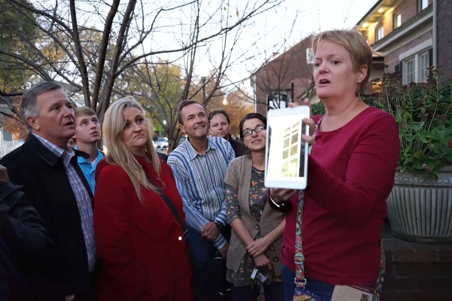 Franklin: Ghost Tour in Historic Franklin - The stories behind the haunts: socialites, spies, soldiers, and a dog with a point of view