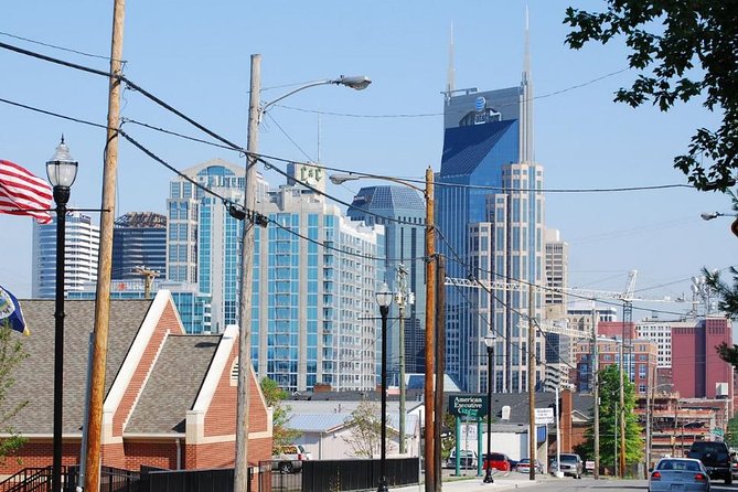 Germantown Neighborhood Food & Sightseeing Walking Tour - Five tastings that add up to lunch (and a cocktail or two)
