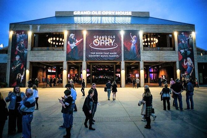 Grand Ole Opry Admission with Post-Show Backstage Tour - Why the Grand Ole Opry Backstage Tour feels different from a normal concert