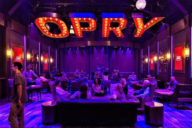 Grand Ole Opry VIP Experience: Admission with Lounge Access and Artist Visit - Timing at the Opry House: from lounge entry to intermission