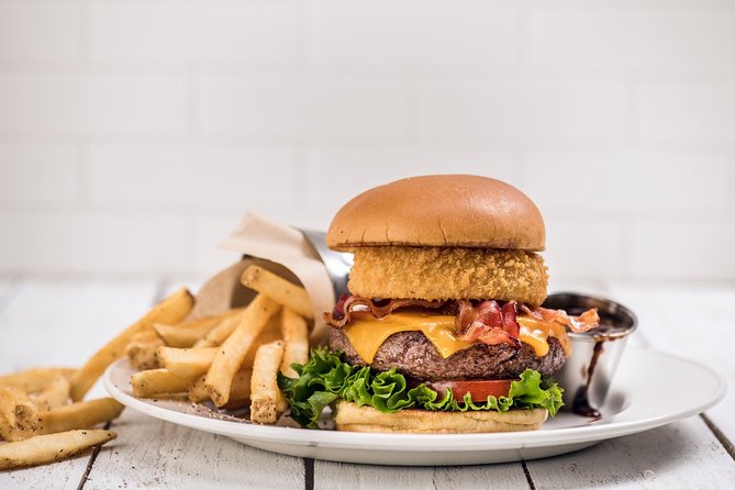 Hard Rock Cafe Nashville - Families and date nights: who should book this