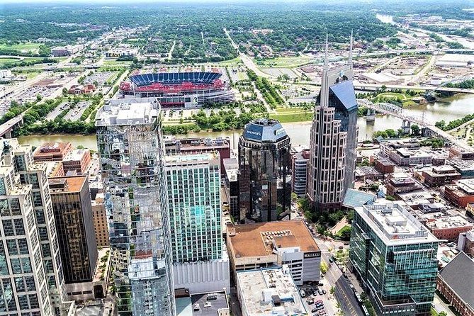 Helicopter Tour of Downtown Nashville - Meeting at 110 Tune Airport Dr and getting airborne smoothly