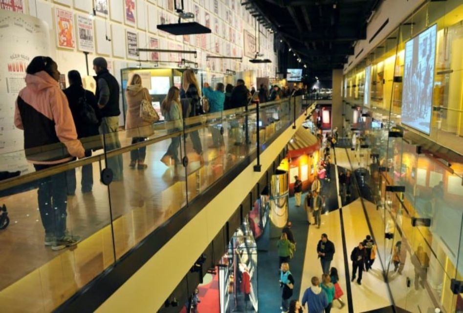 Nashville: Country Music Hall of Fame and Museum - Hatch Show Print Haley Gallery: a smart photo stop