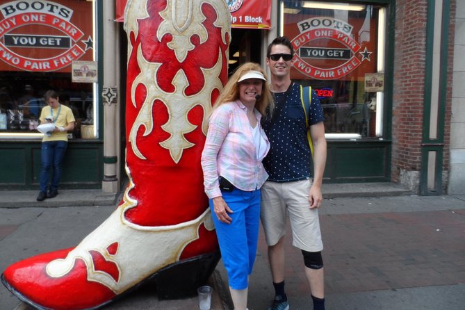 Nashville Famous Footsteps Guided Walking Tour - How the Route Feels: Downtown Density, Easy Integration