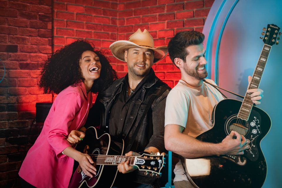 Nashville: Madame Tussauds Admission Ticket - Interactive exhibits and realistic figures: how to get better than average photos
