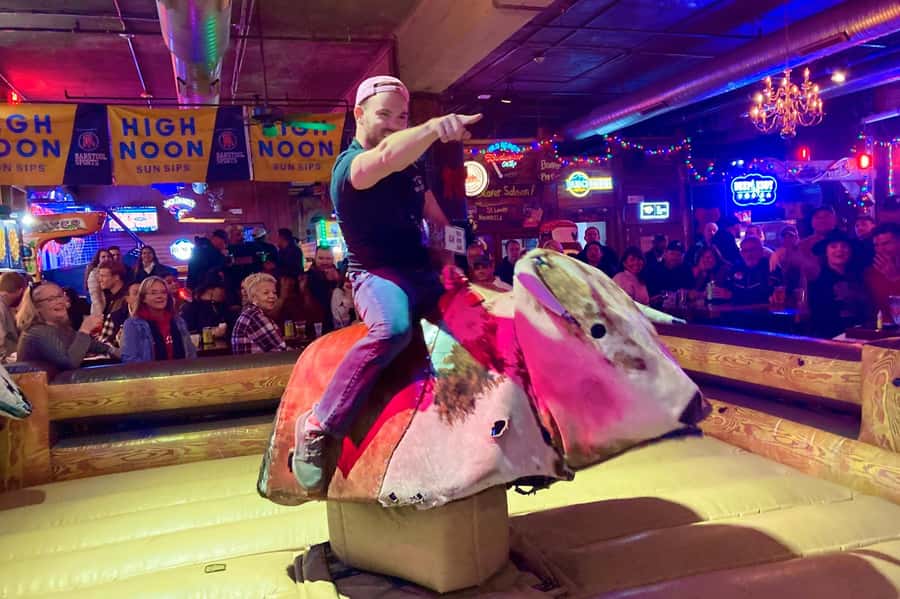 Nashville: Music City Pub Crawl - Key Things I’d Prioritize Before You Go