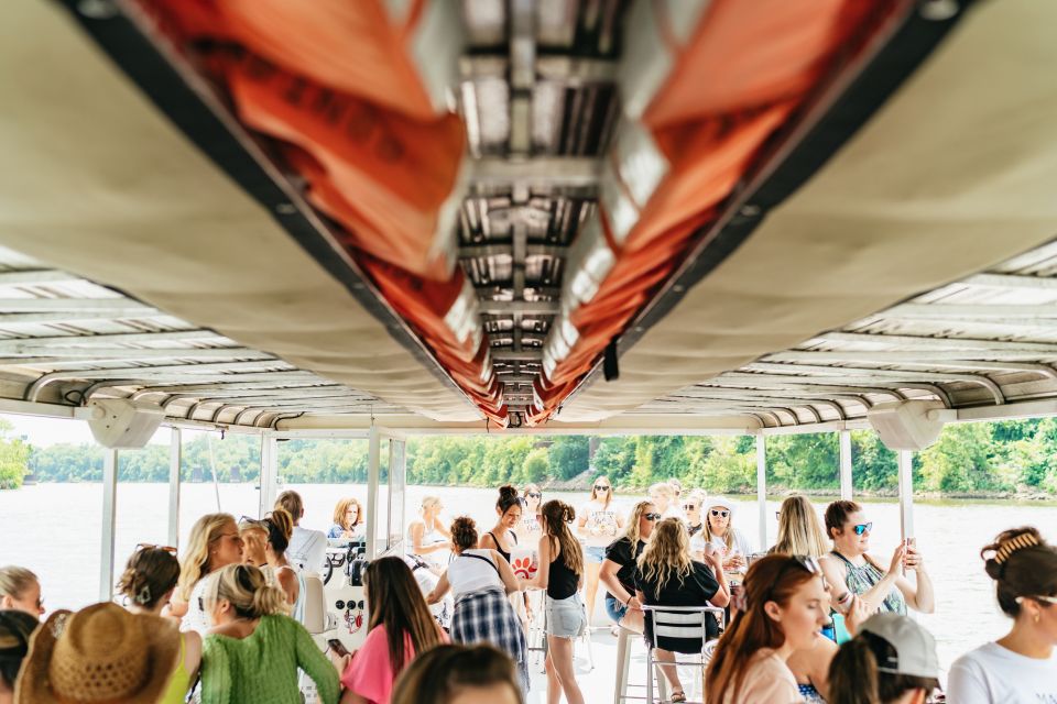 Nashville: Pontoon Party Cruise with a Captain - Key points before you go