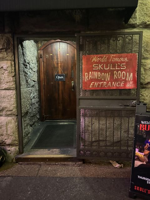 Nashville's Dark Secrets: Murder and True Crime Ghost Tour - What You’ll Hear: Serial Killers, Unsolved Mysteries, and the Ghost Tour Angle