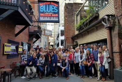 Nashville's Honky-Tonk Walking Sightseeing Pub Crawl - Ryman Stop: Music History You Can See, Not Just Read