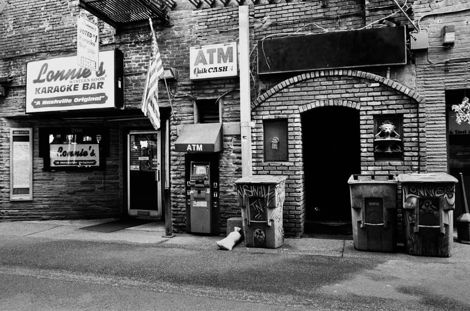Nashville's Speakeasy Secrets: True Crime Tasting Pub Crawl - True Crime Storytelling: How It Feels in Real Life
