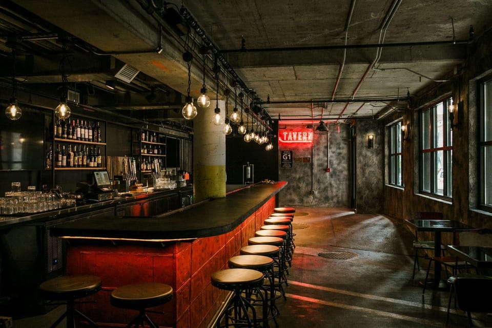 Nashville's Speakeasy Secrets: True Crime Tasting Pub Crawl - The Special Sauce: What Makes This Tour Feel Premium